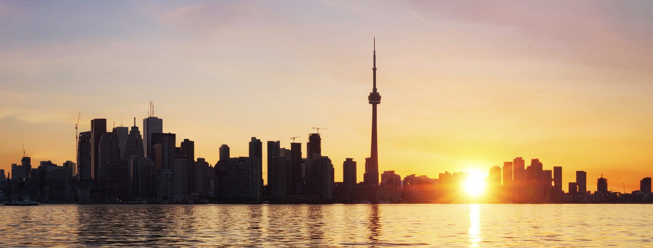 Feature: Toronto Skyline